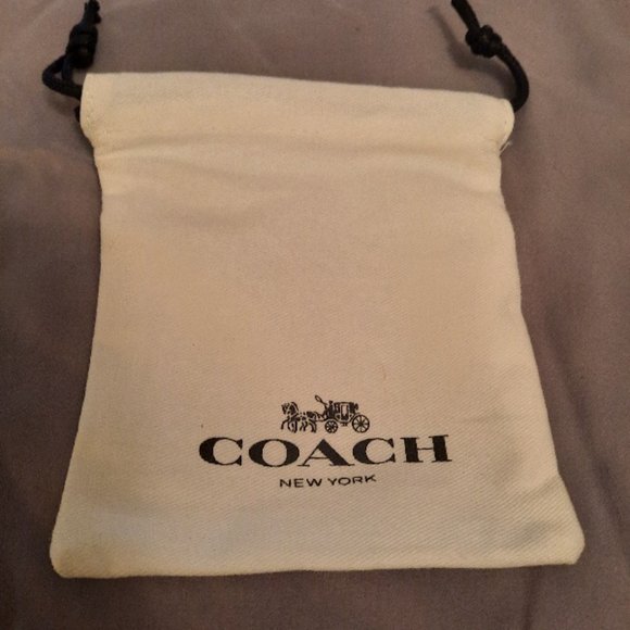 Brand New Coach Open Circle Necklace And Tea Rose Stud Earrings Set - Picture 4 of 5